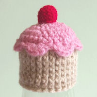 Innocent Big Knit Hats Crochet Pattern Cup Cake
